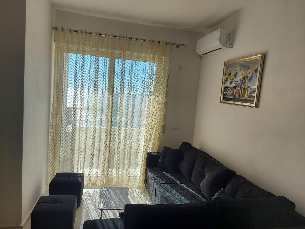Bral Apartment 7 - Two-Bedroom With Seaview Durres Exterior photo