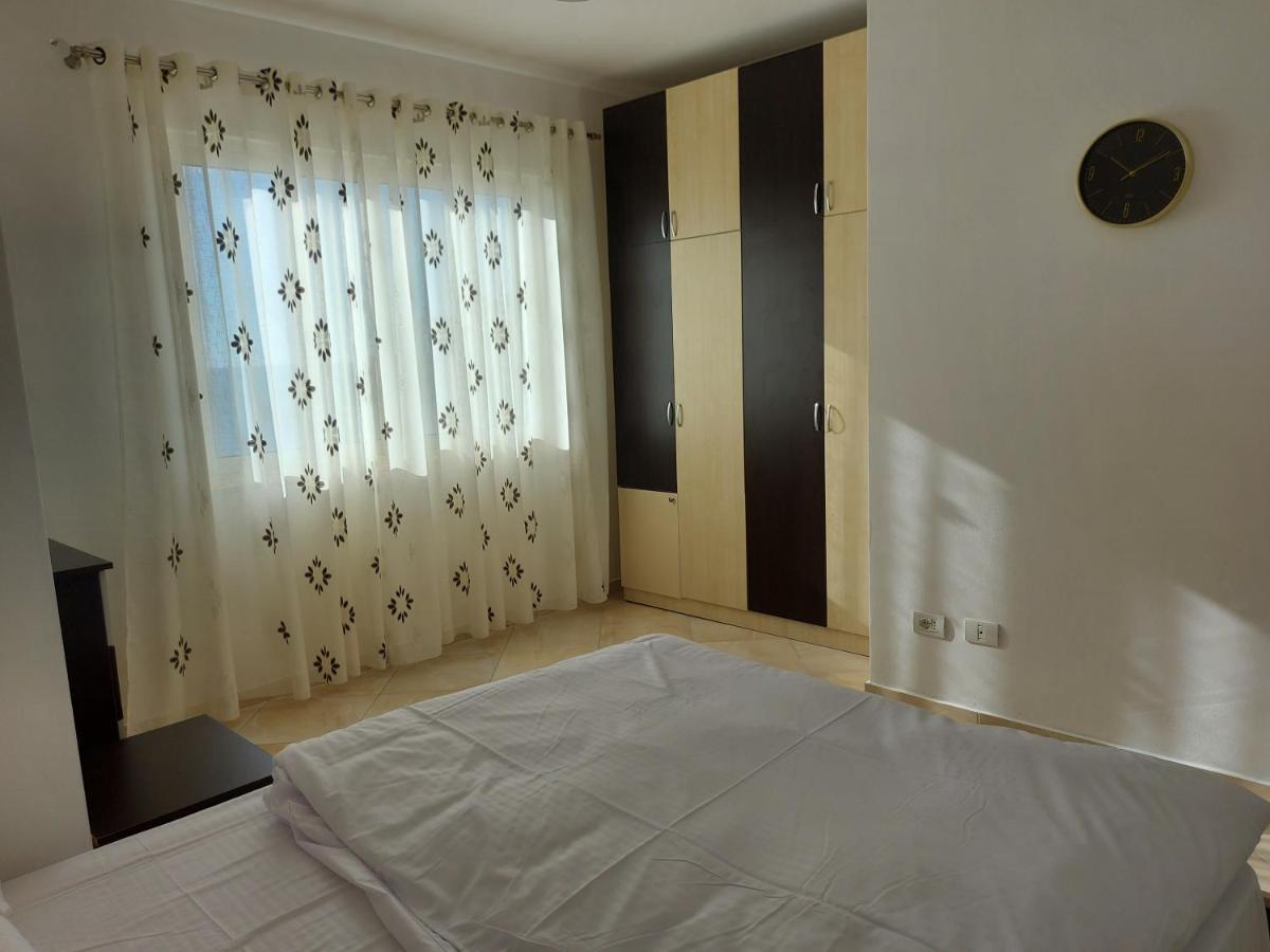 Bral Apartment 7 - Two-Bedroom With Seaview Durres Exterior photo