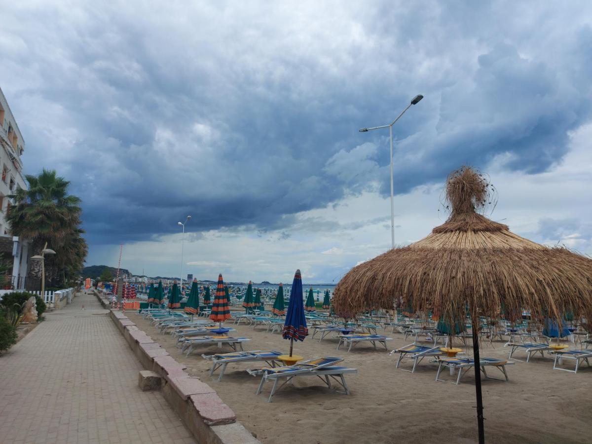 Bral Apartment 7 - Two-Bedroom With Seaview Durres Exterior photo